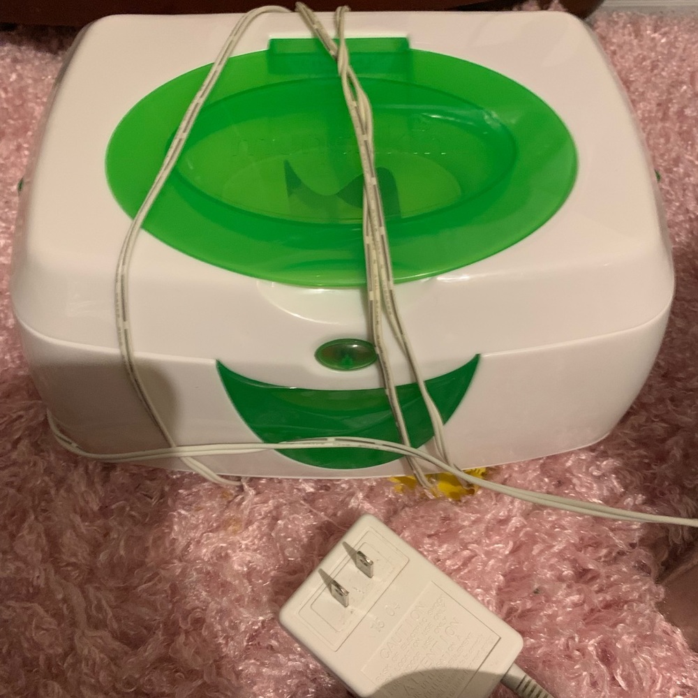 Wipe warmer